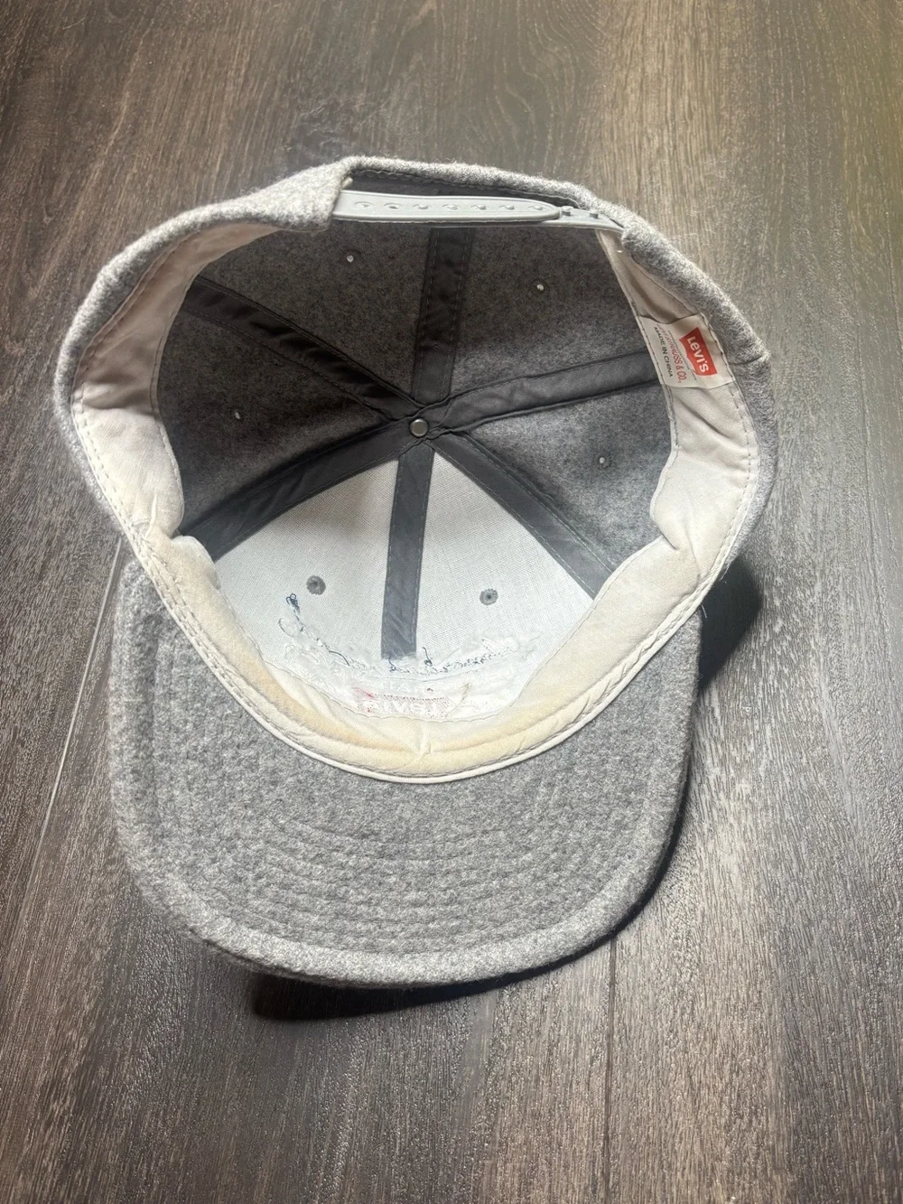 Vintage Levis & Strauss Grey SnapBack Hat